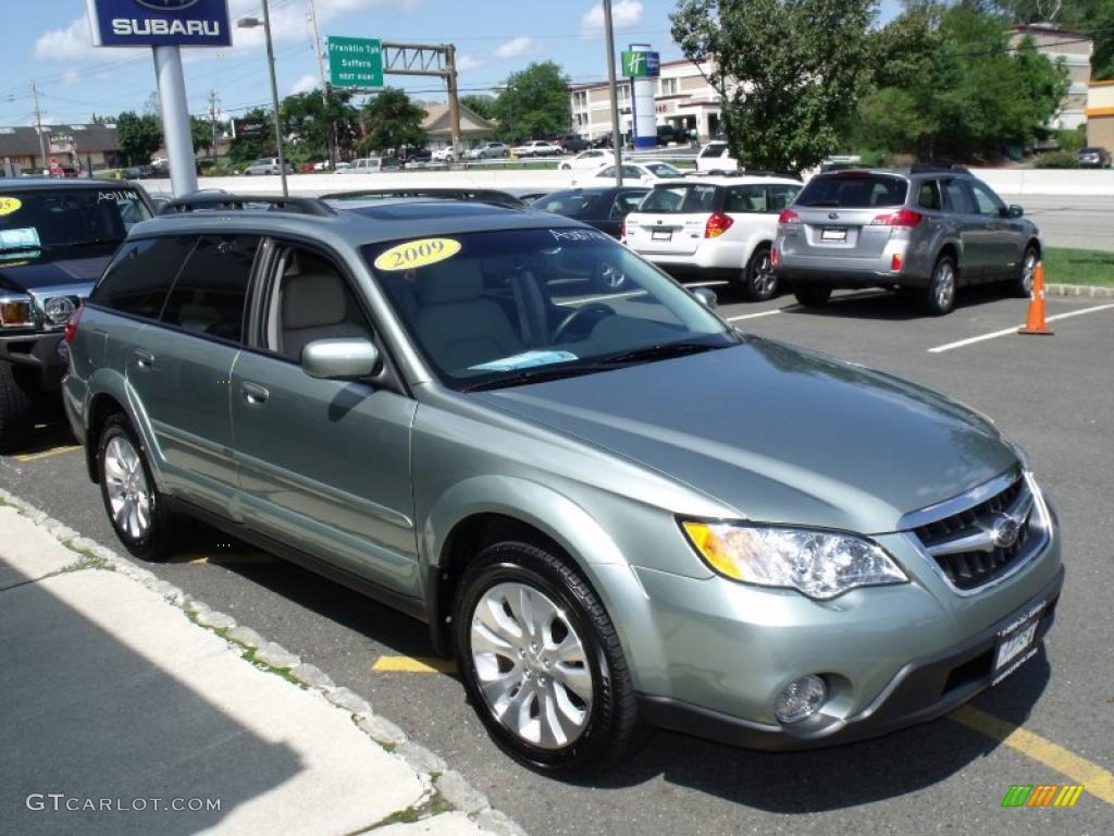 2009 Outback 2.5i Limited Wagon - Seacrest Green Metallic / Warm Ivory photo #7