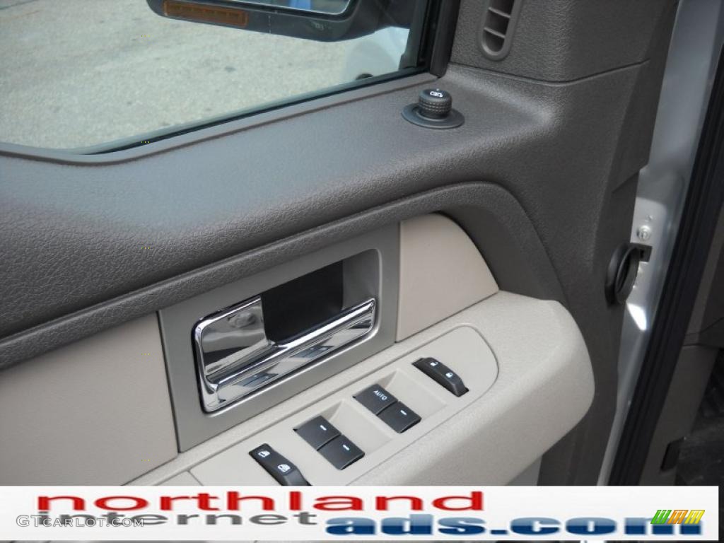 2010 F150 XLT SuperCab 4x4 - Ingot Silver Metallic / Medium Stone photo #17