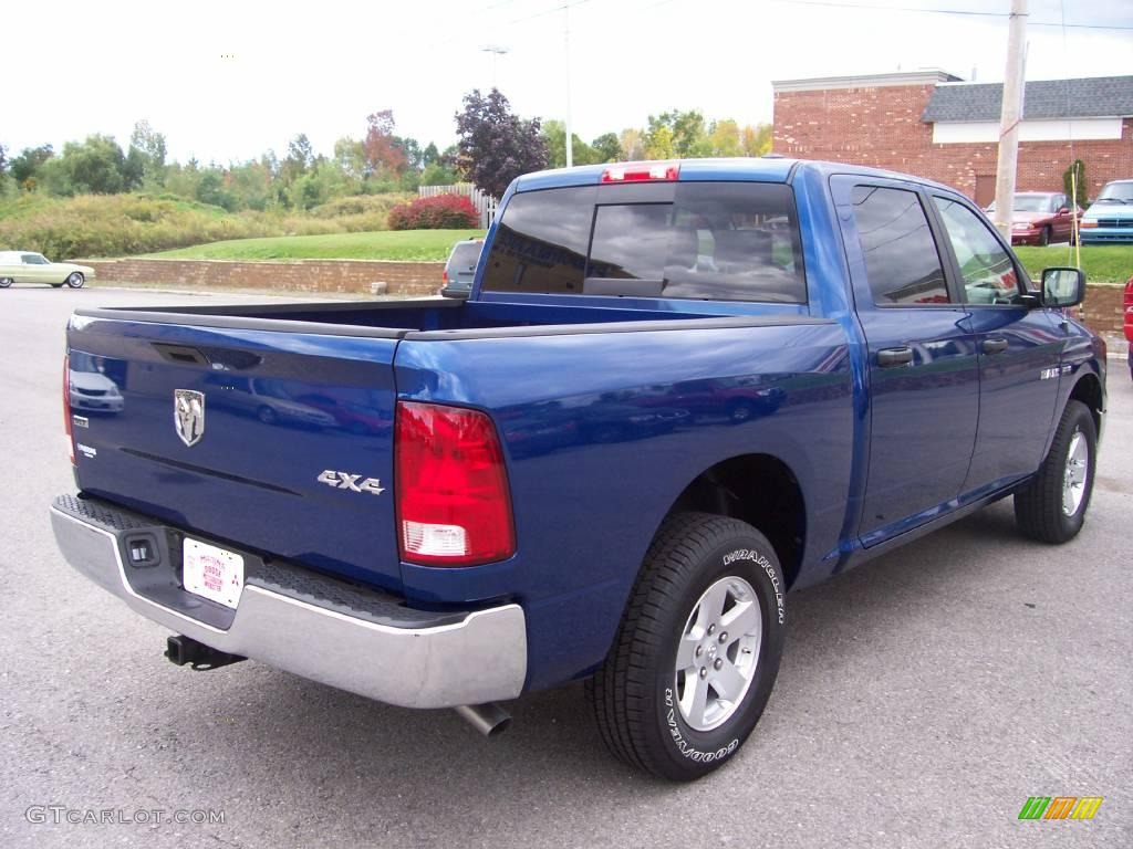 2009 Ram 1500 SLT Crew Cab 4x4 - Deep Water Blue Pearl / Dark Slate Gray photo #5