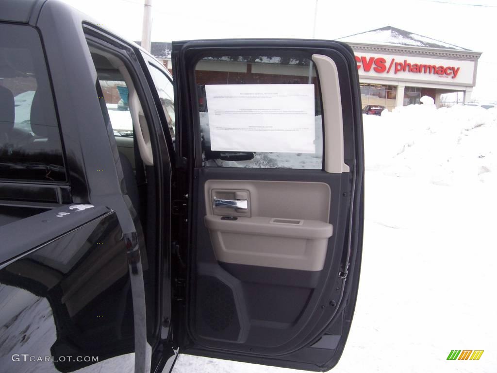 2009 Ram 1500 SLT Quad Cab 4x4 - Brilliant Black Crystal Pearl / Dark Slate/Medium Graystone photo #19