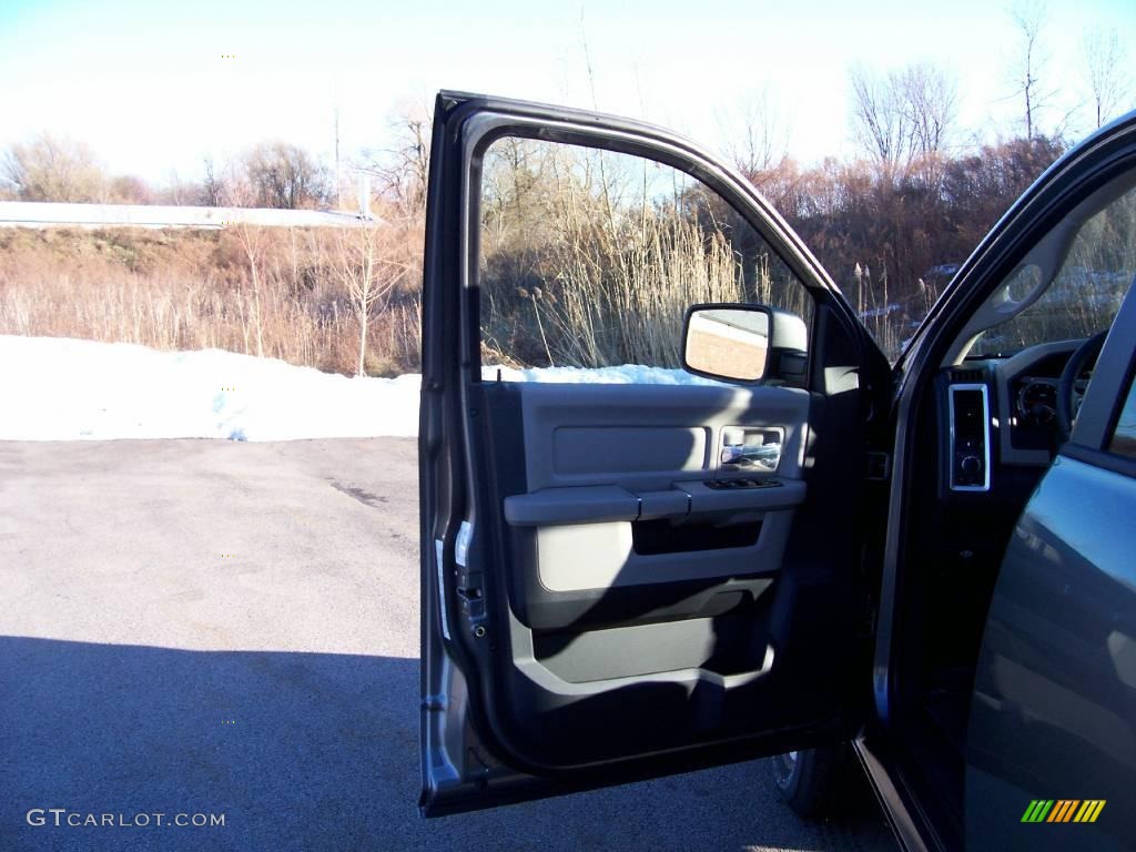 2009 Ram 1500 SLT Crew Cab 4x4 - Mineral Gray Metallic / Dark Slate Gray photo #13