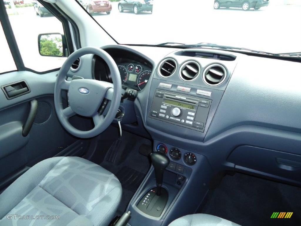 2010 Transit Connect XLT Passenger Wagon - Silver Metallic / Dark Gray photo #18