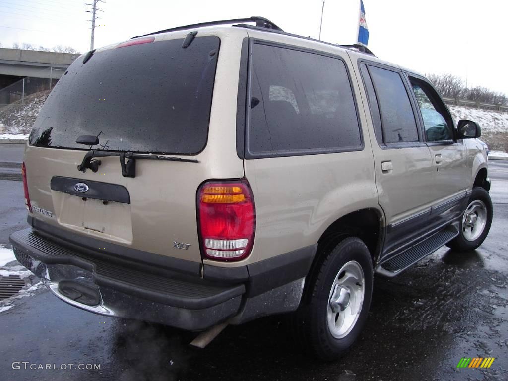 1999 Explorer XLT 4x4 - Harvest Gold Metallic / Medium Prairie Tan photo #5