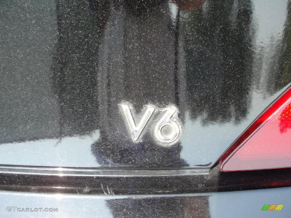 2001 Cougar V6 - Black / Medium Graphite photo #21