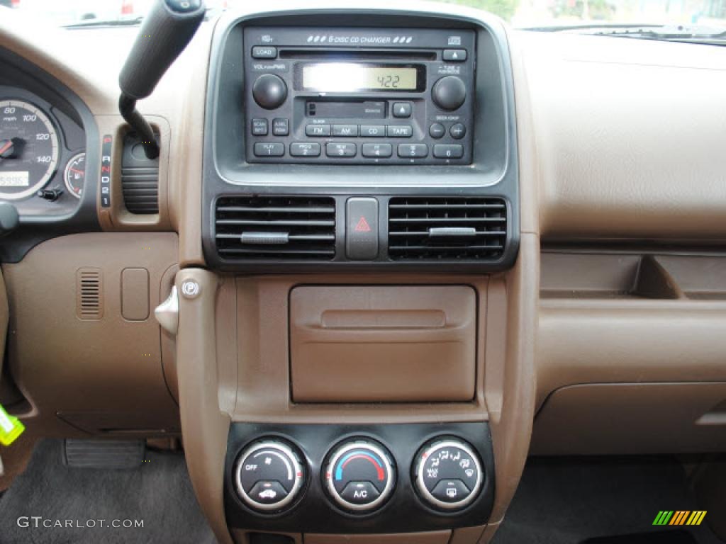 2004 CR-V EX 4WD - Mojave Mist Metallic / Saddle photo #18