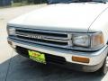 White - Pickup Deluxe Extended Cab Photo No. 10