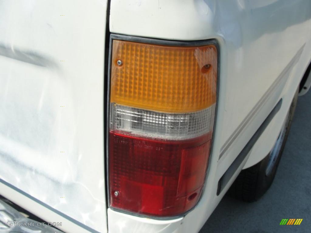 1990 Pickup Deluxe Extended Cab - White / Blue photo #15