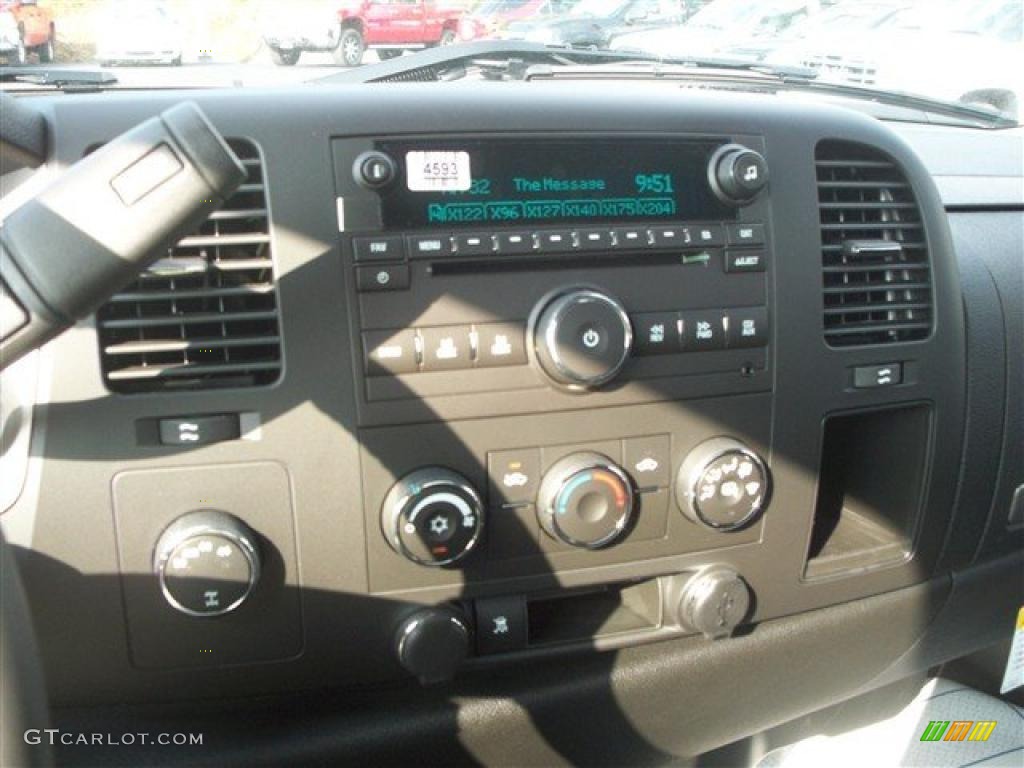2011 Silverado 1500 LT Regular Cab 4x4 - Sheer Silver Metallic / Ebony photo #18