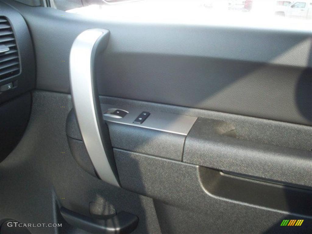 2011 Silverado 1500 LT Regular Cab 4x4 - Sheer Silver Metallic / Ebony photo #20