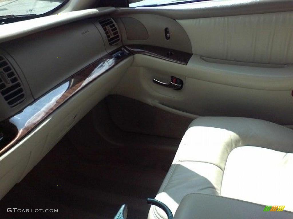 2004 Park Avenue  - Silver Blue Ice Metallic / Light Cashmere photo #10