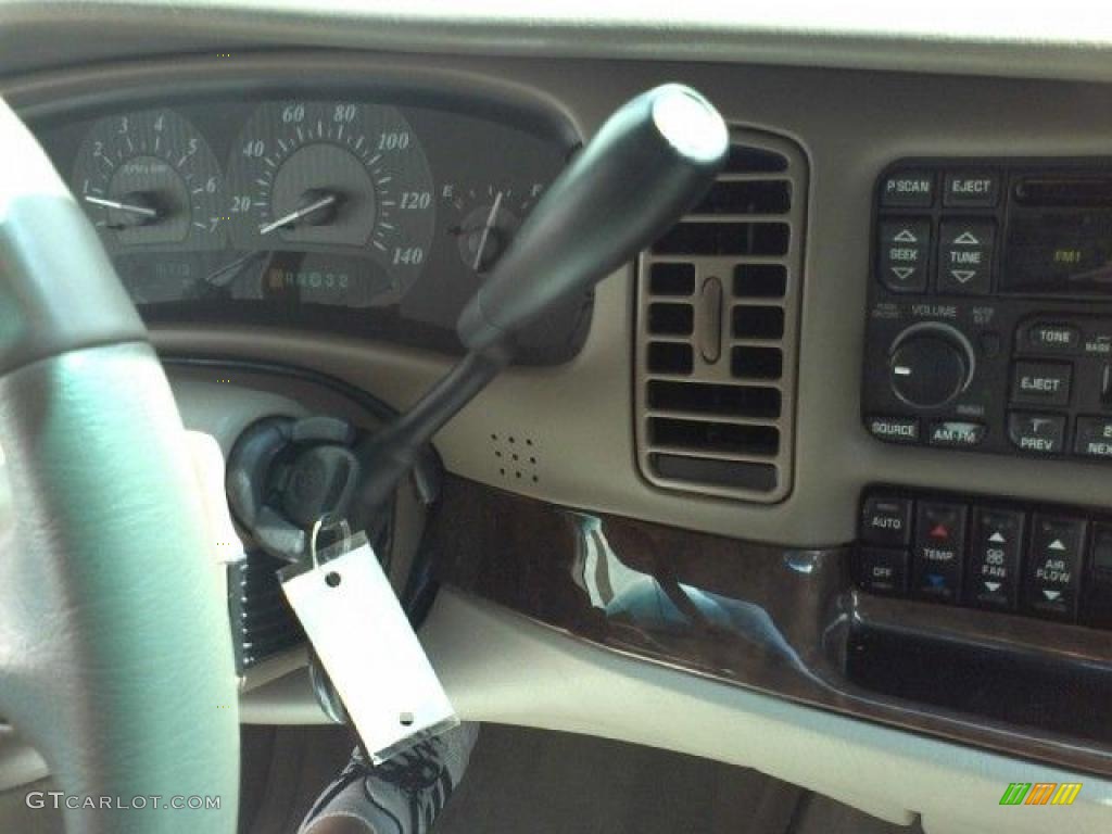 2004 Park Avenue  - Silver Blue Ice Metallic / Light Cashmere photo #12