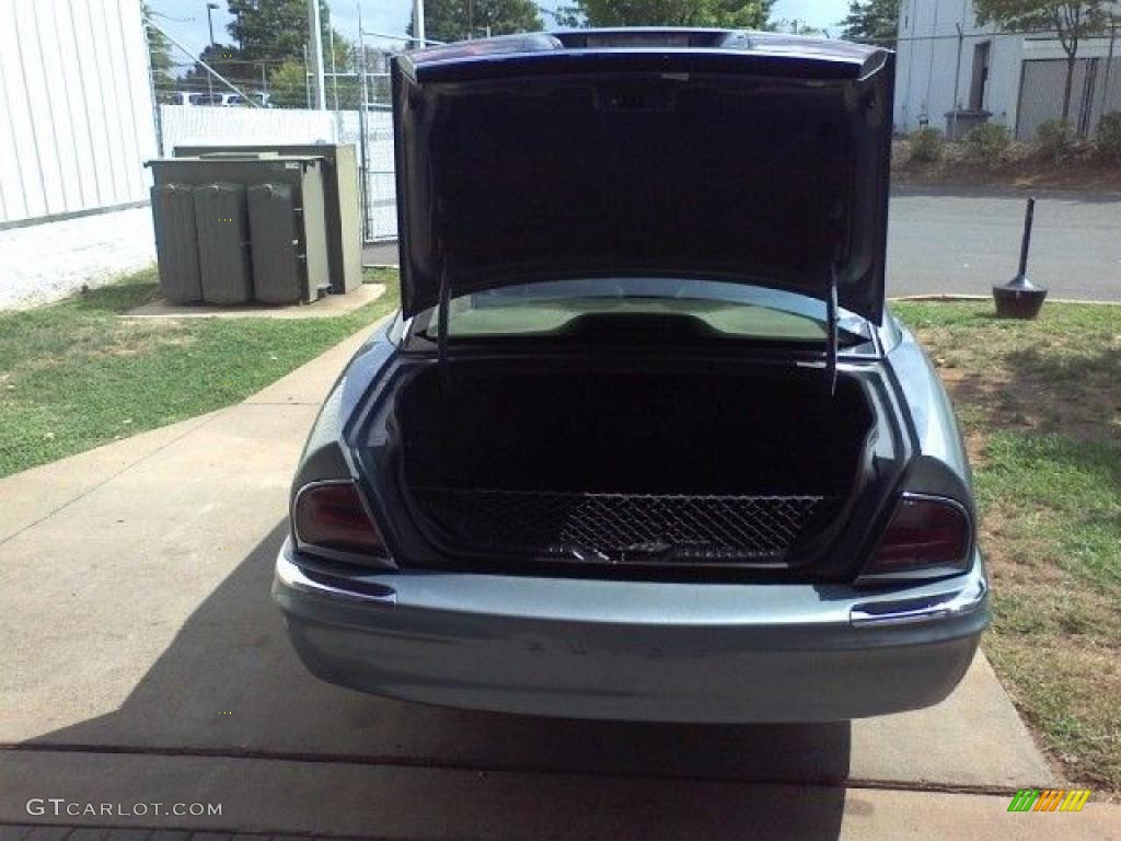 2004 Park Avenue  - Silver Blue Ice Metallic / Light Cashmere photo #15