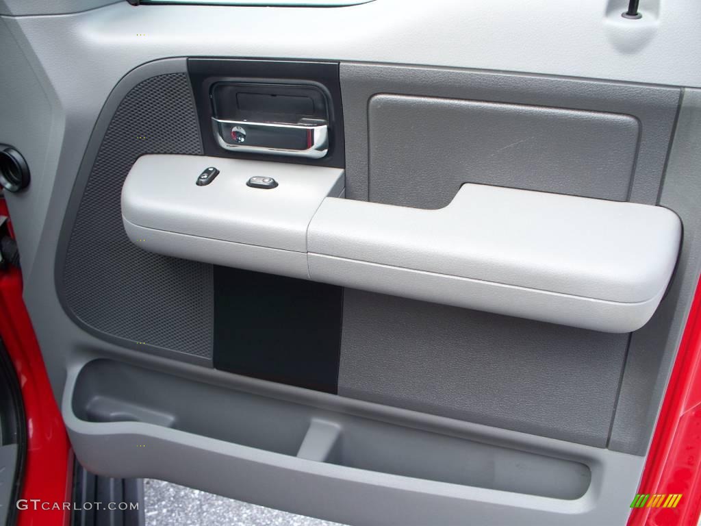 2006 F150 XLT SuperCrew - Bright Red / Medium/Dark Flint photo #16