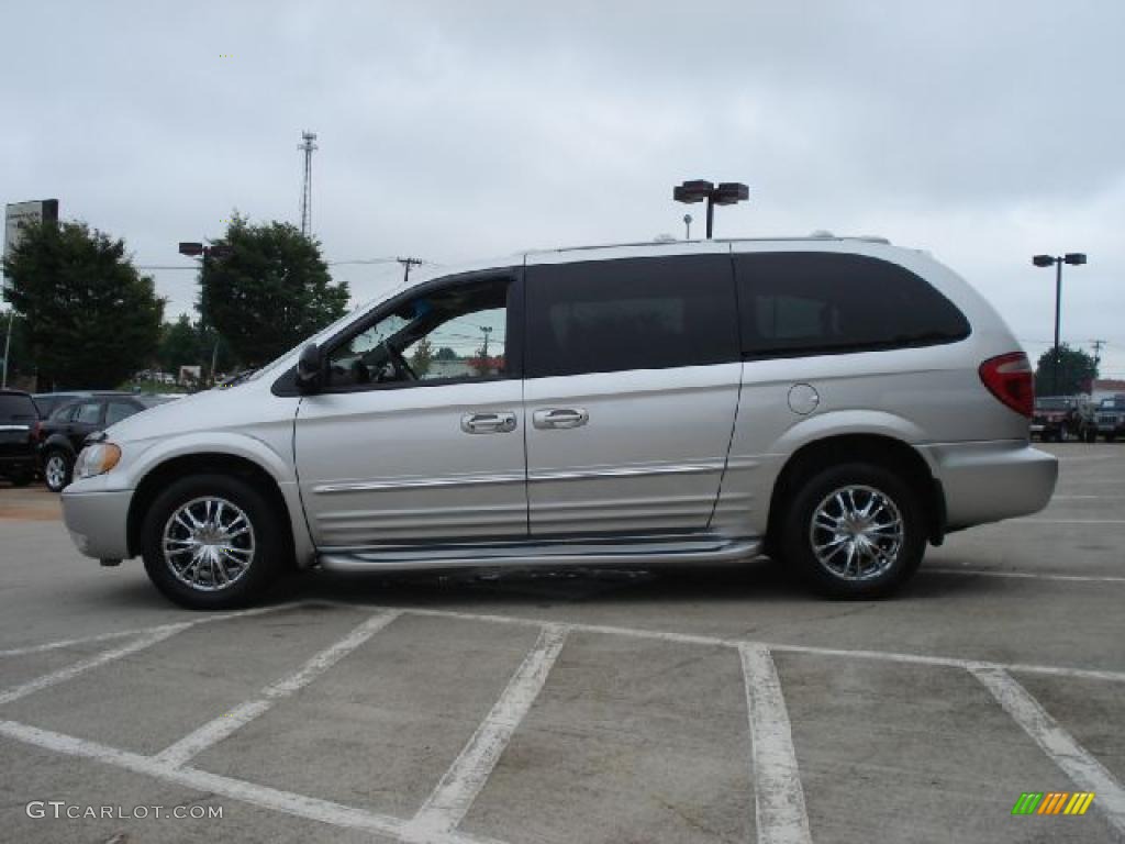 2002 Town & Country Limited AWD - Bright Silver Metallic / Taupe photo #6