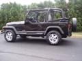 Black - Wrangler SE 4x4 Photo No. 17