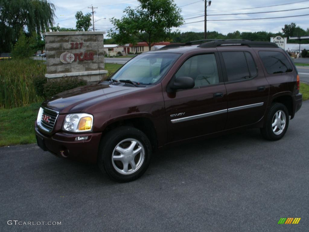 2006 Envoy XL SLT 4x4 - Cranberry Red Metallic / Light Gray photo #1