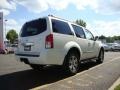 2008 Avalanche White Nissan Pathfinder LE 4x4  photo #6