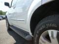 Avalanche White - Pathfinder LE 4x4 Photo No. 12
