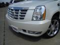 White Diamond - Escalade AWD Photo No. 9