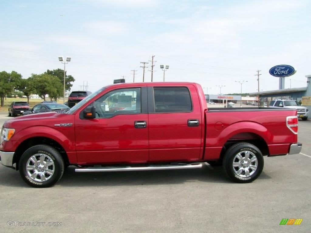 2010 F150 XLT SuperCrew - Red Candy Metallic / Medium Stone photo #2