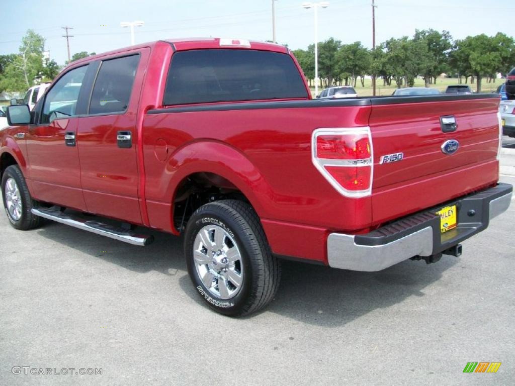 2010 F150 XLT SuperCrew - Red Candy Metallic / Medium Stone photo #4