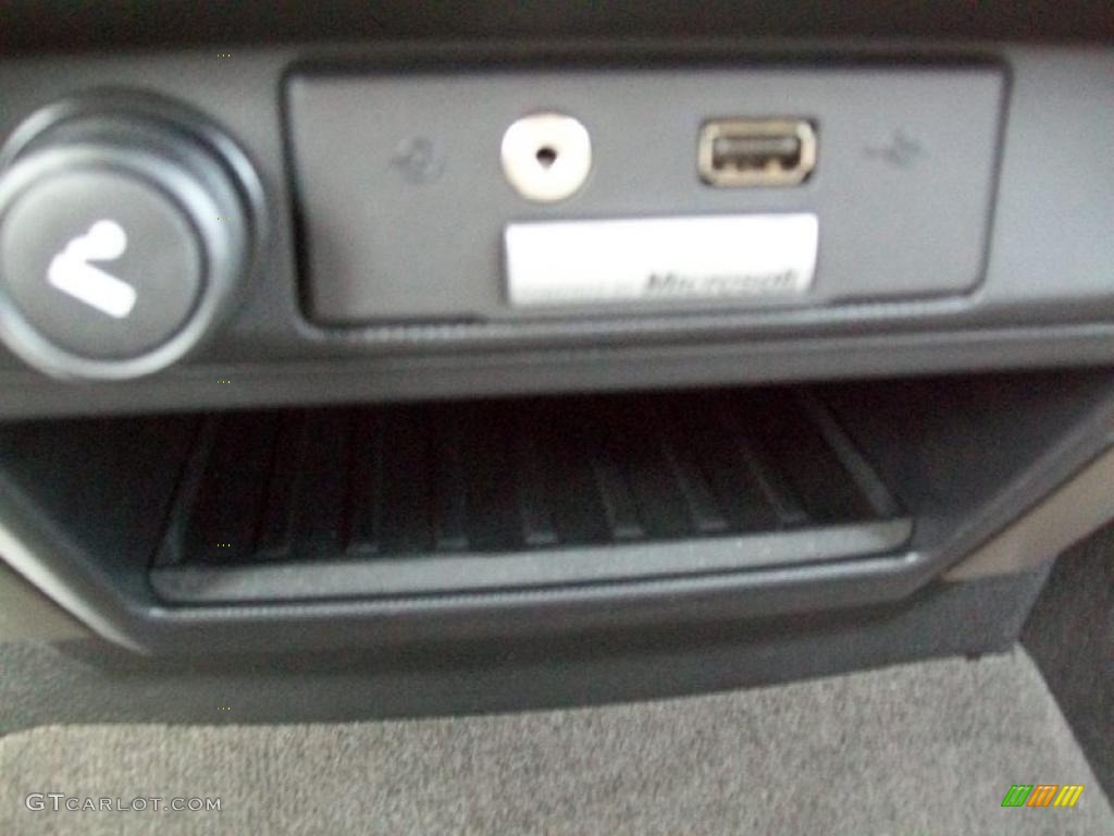 2010 F150 XLT SuperCrew - Red Candy Metallic / Medium Stone photo #15
