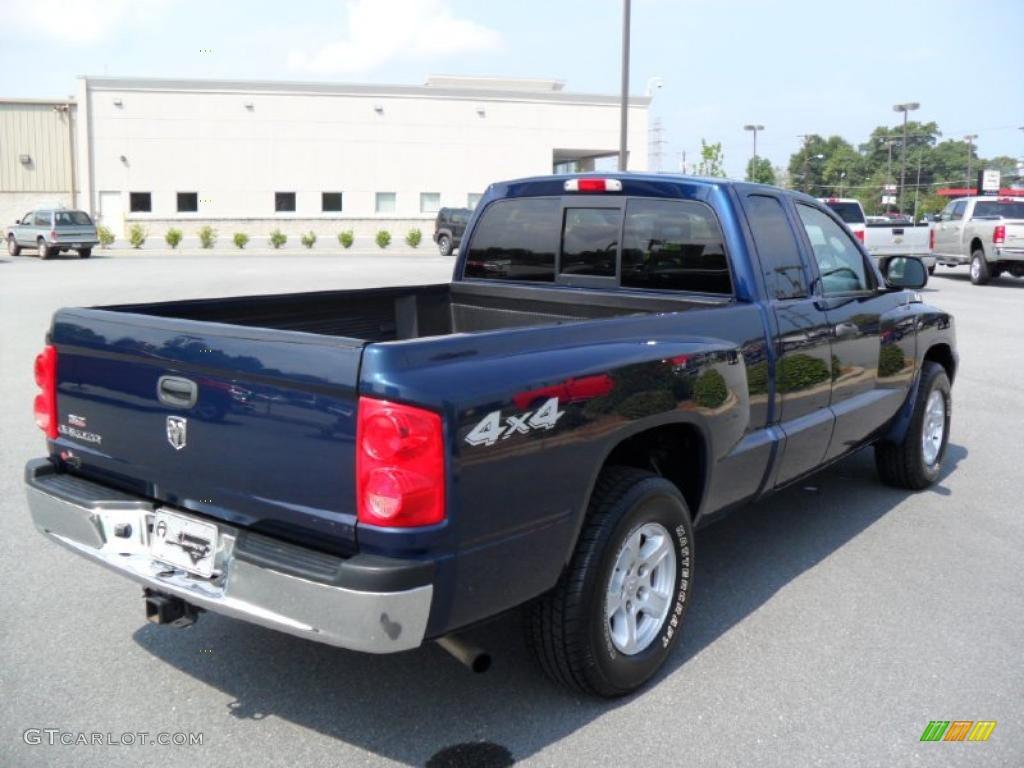 2005 Dakota SLT Club Cab 4x4 - Patriot Blue Pearl / Medium Slate Gray photo #4