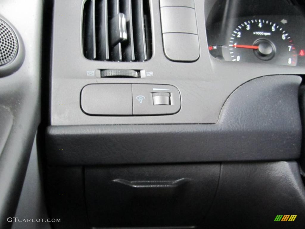 2006 Elantra GT Hatchback - Ebony Black / Gray photo #13