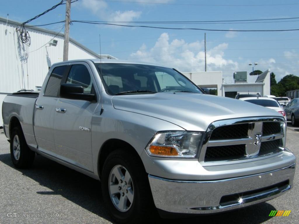 2010 Ram 1500 SLT Quad Cab - Bright Silver Metallic / Dark Slate/Medium Graystone photo #7