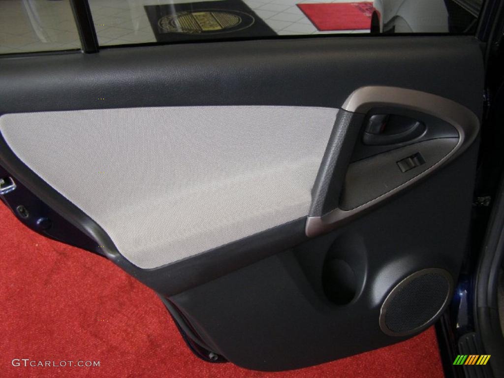 2007 RAV4 Limited 4WD - Nautical Blue Metallic / Ash Gray photo #23