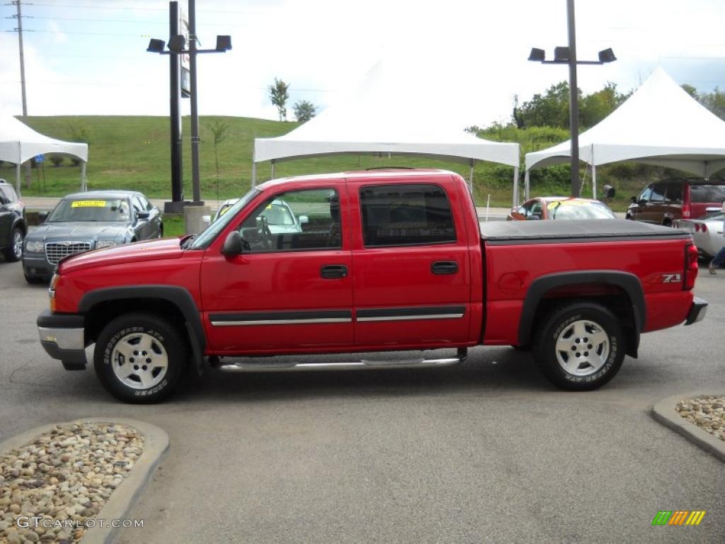 2005 Silverado 1500 Z71 Crew Cab 4x4 - Victory Red / Dark Charcoal photo #5