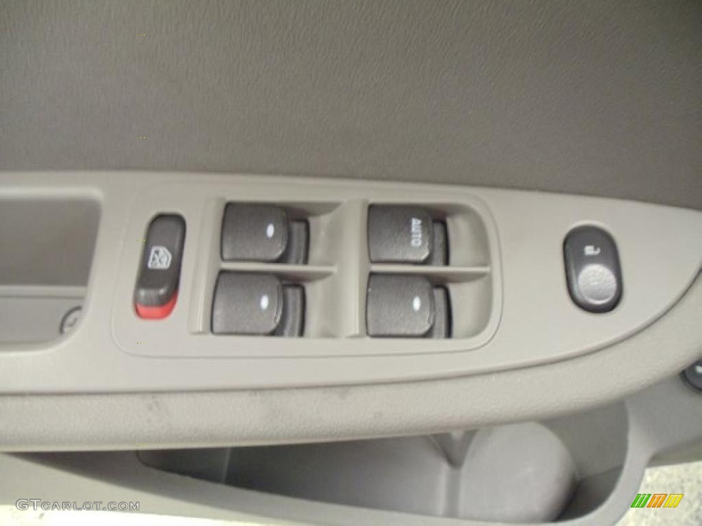 2009 Malibu LS Sedan - Golden Pewter Metallic / Titanium photo #11