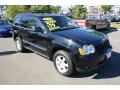 Black - Grand Cherokee Laredo 4x4 Photo No. 3