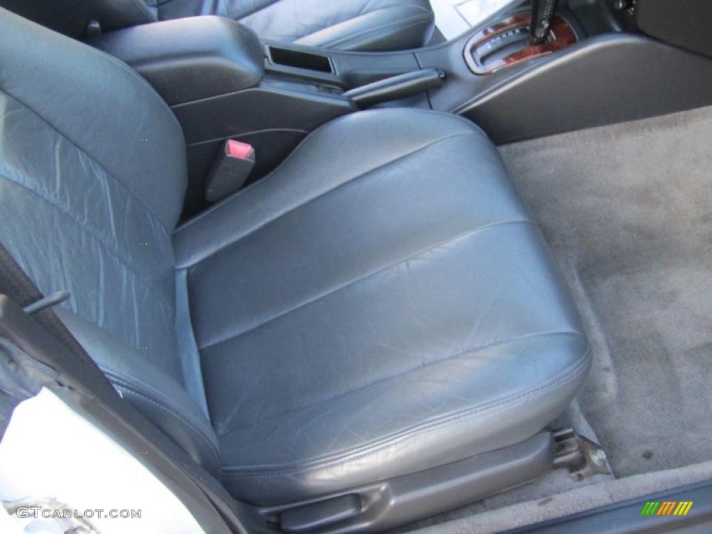 1998 Legacy GT Limited Sedan - Glacier White / Black photo #19