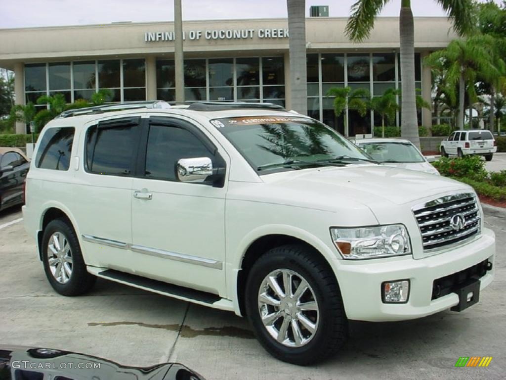 Tuscan White Pearl Infiniti QX