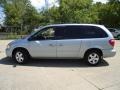 Butane Blue Pearl - Grand Caravan SXT Photo No. 2
