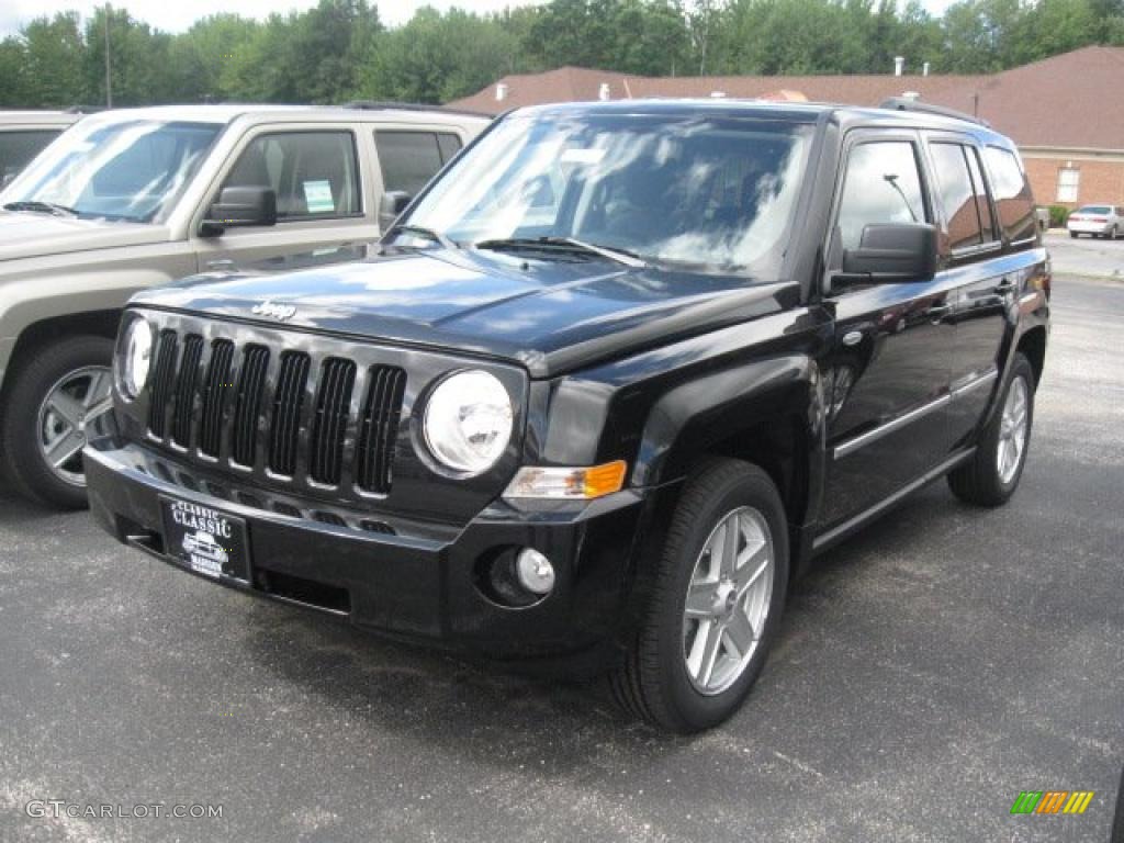 2010 Patriot Sport 4x4 - Brilliant Black Crystal Pearl / Dark Slate Gray photo #1