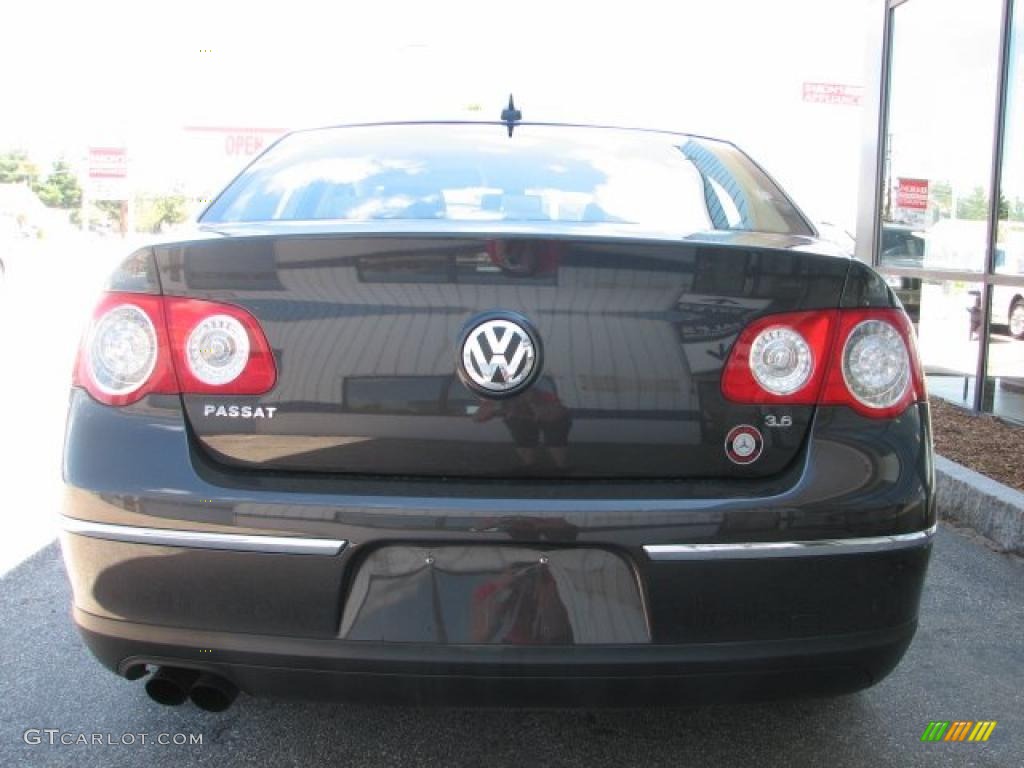 2006 Passat 3.6 Sedan - Mocha Brown / Latte Macchiato photo #4