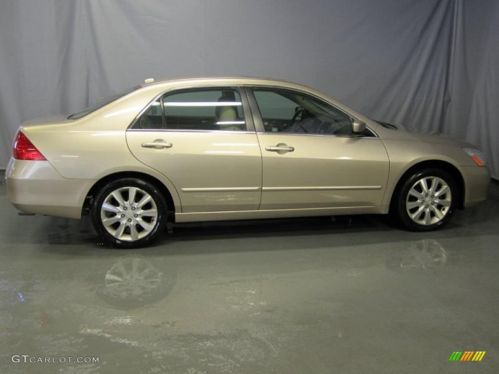 2006 Accord EX-L V6 Sedan - Desert Mist Metallic / Ivory photo #4