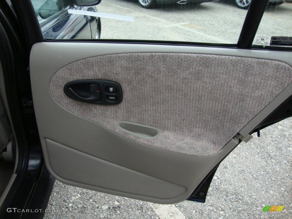 1999 S Series SW2 Wagon - Dark Blue / Gray photo #23