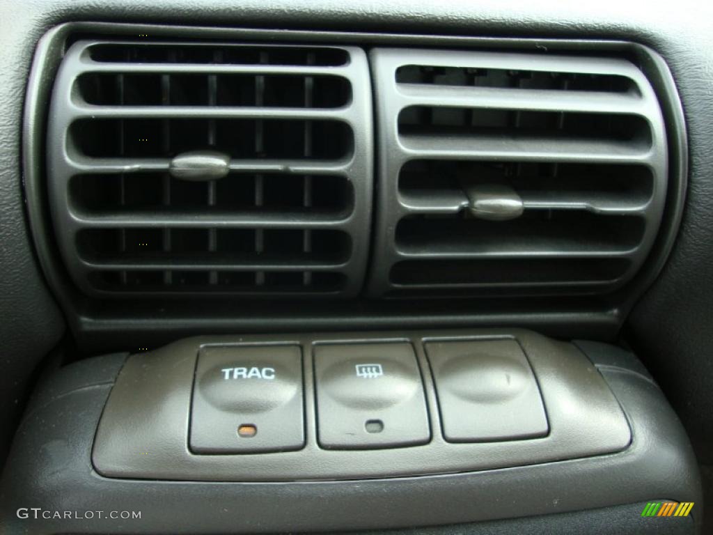 1999 S Series SW2 Wagon - Dark Blue / Gray photo #39