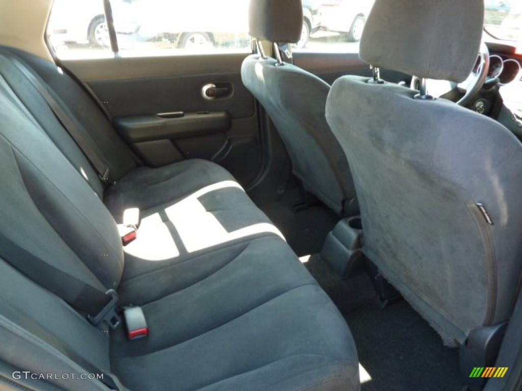 2007 Versa S - Super Black / Charcoal photo #15