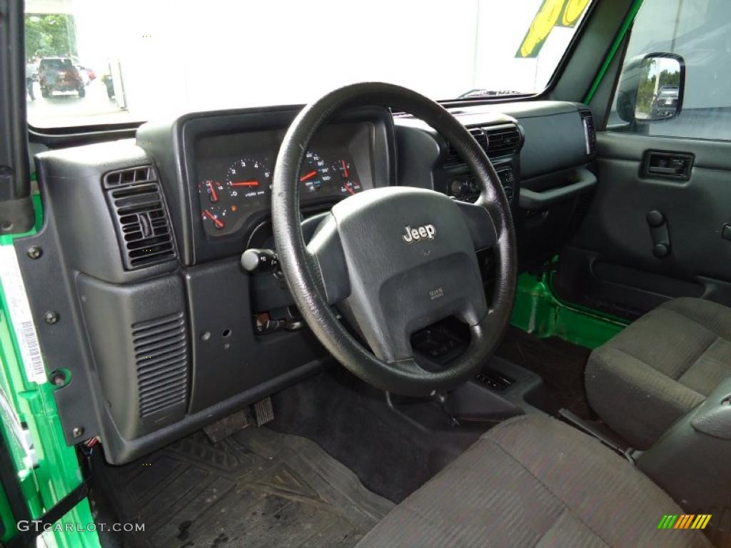 2004 Wrangler Sport 4x4 - Electric Lime Green Pearl / Dark Slate Gray photo #7