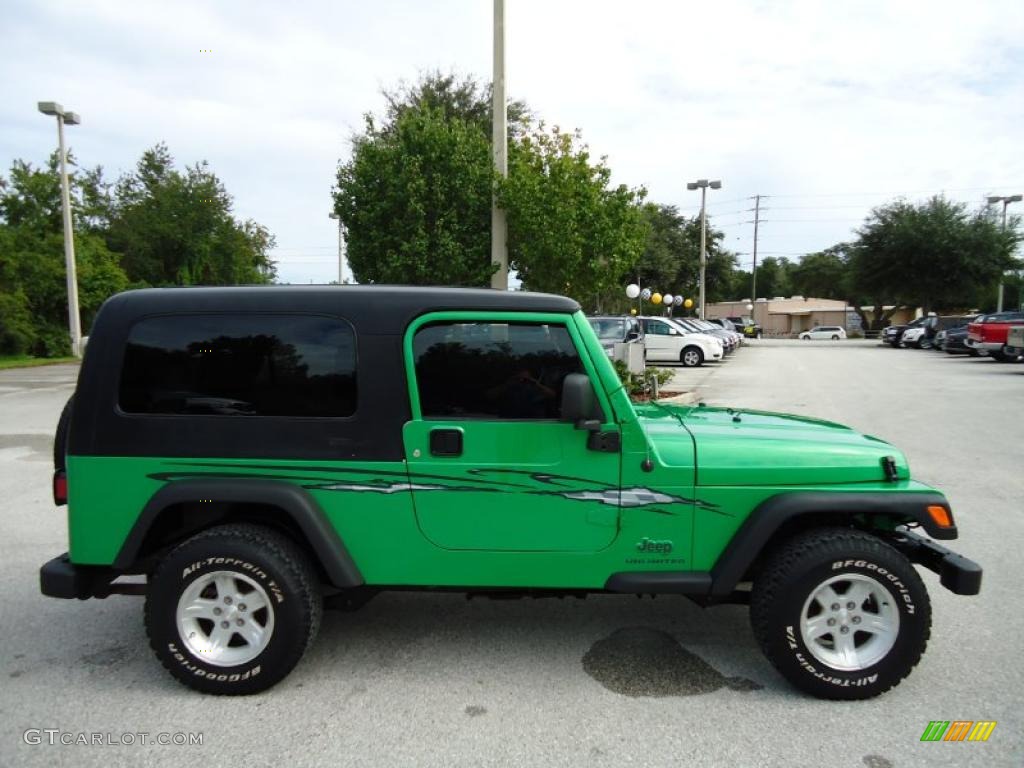 2004 Wrangler Sport 4x4 - Electric Lime Green Pearl / Dark Slate Gray photo #11