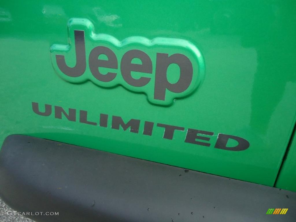 2004 Wrangler Sport 4x4 - Electric Lime Green Pearl / Dark Slate Gray photo #16