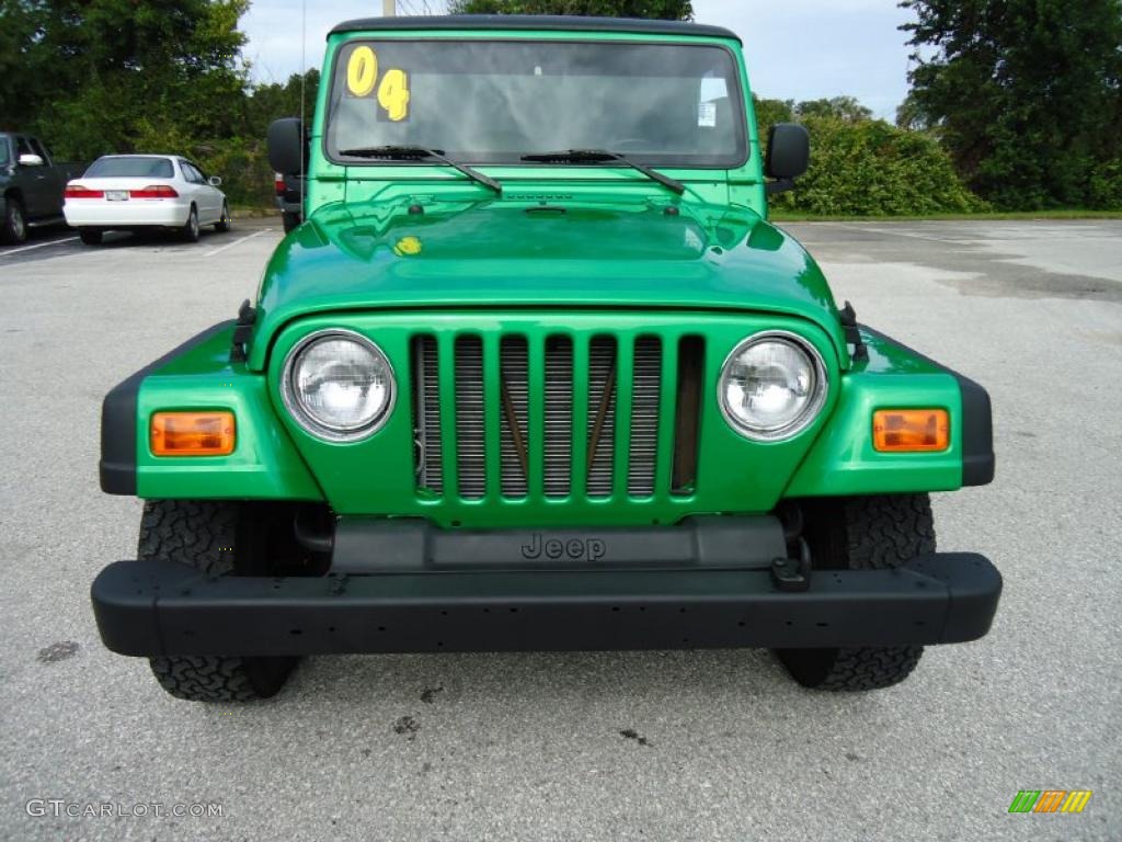 2004 Wrangler Sport 4x4 - Electric Lime Green Pearl / Dark Slate Gray photo #17