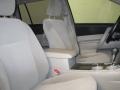 Classic Silver Metallic - Highlander 4WD Photo No. 13