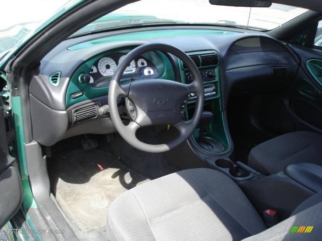 2000 Mustang V6 Coupe - Electric Green Metallic / Medium Graphite photo #4