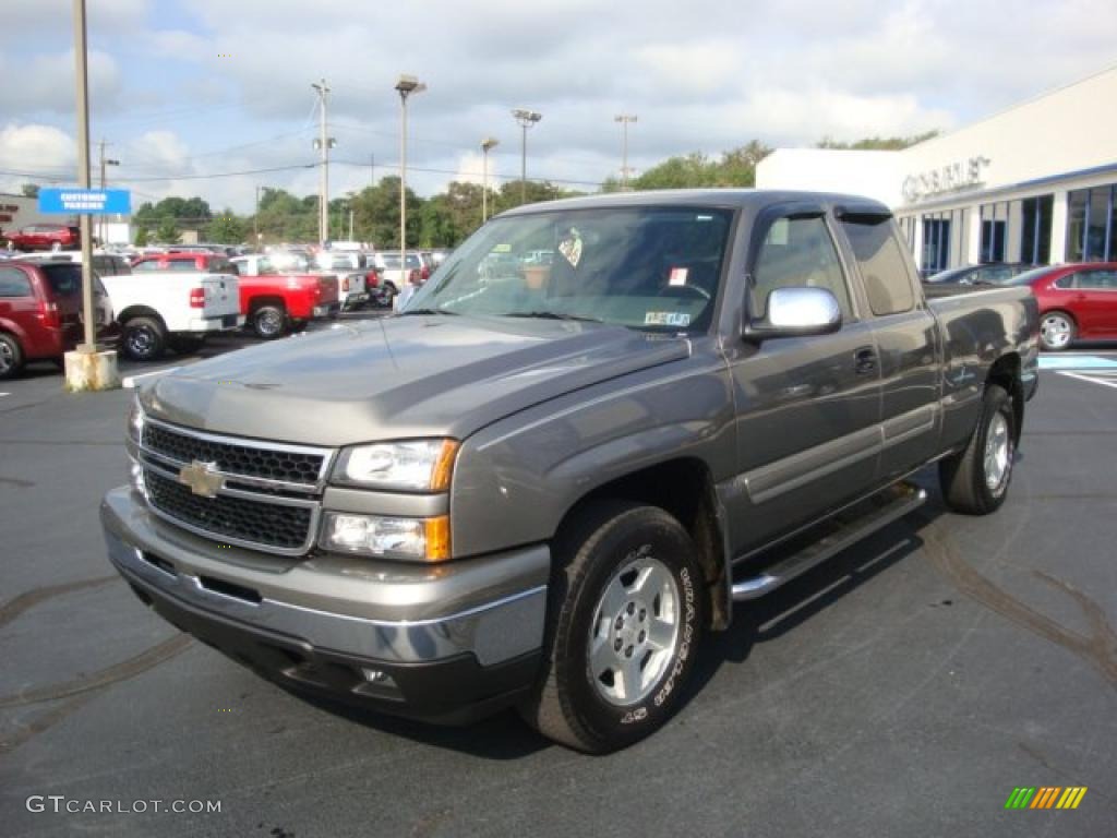 2007 Silverado 1500 Classic LT Extended Cab 4x4 - Graystone Metallic / Dark Charcoal photo #7