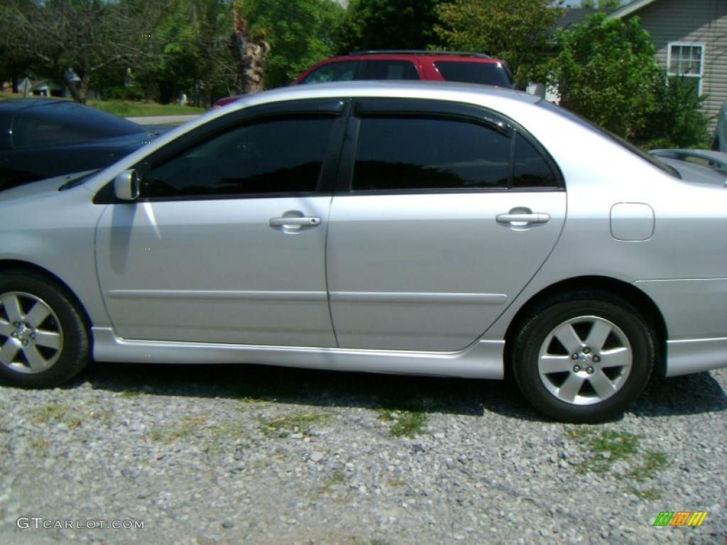 2005 Corolla S - Silver Streak Mica / Black photo #18